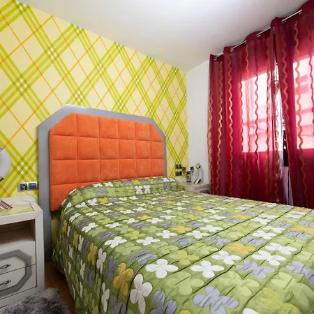 Holiday home Imprenta Maxica *